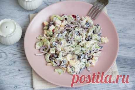 Салат с курицей, сельдереем и клюквой – простой и вкусный рецепт с фото (пошагово)