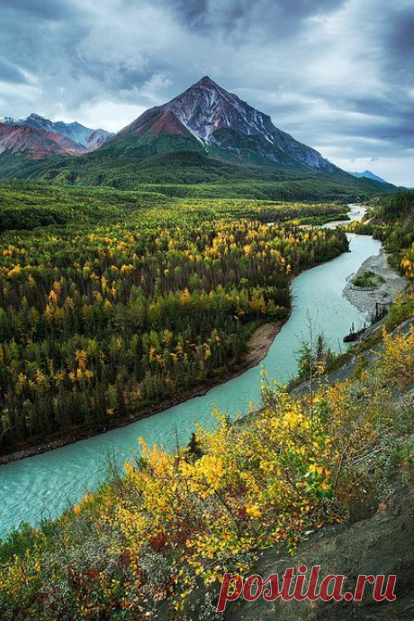 King Mountain and the Matanuska River от пользователя Joe Ganster на Flickr  |  Pinterest: инструмент для поиска и хранения интересных идей