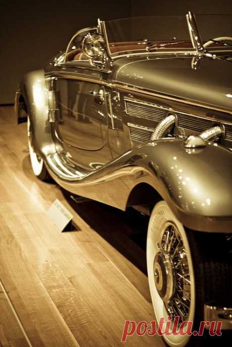 авто 1937 год Mercedes-Benz 540k