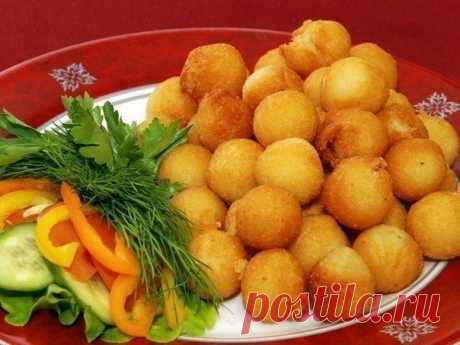 Картофельные шарики для гарниров

Ингредиенты:
- 800 г картофеля
- 50 г сливочного масла
Показать полностью…