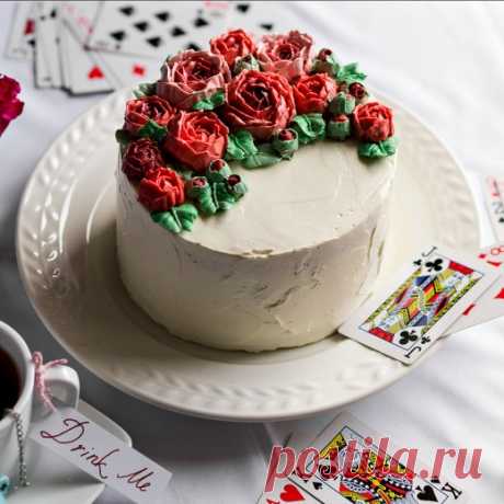 Рецепт - Миндальный торт с клубникой