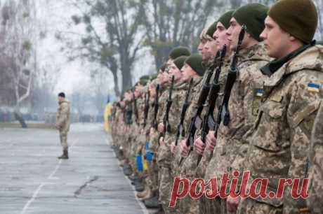 На Украине пограничник во время дежурства сбежал из страны в Молдавию. При этом брат беглеца в рядах ВСУ сейчас воюет на фронте.