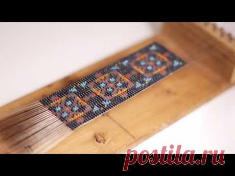 Плетение браслета на самодельном станке / Браслет из бисера на леске / #1 - YouTube