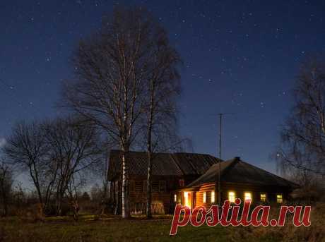 Дом, милый дом в Вологодской области. Фото Андрея Власова. Доброй ночи!