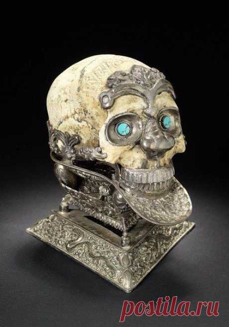 Церемониальный человеческий череп. Серебро. Тибет, XIX век