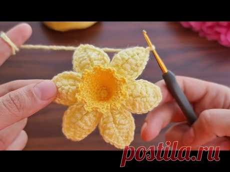 Super Easy Crochet Knitting Flower Model. Çok Kolay Çok Gösterişli Tığ İşi Örgü Modeli Yapımı