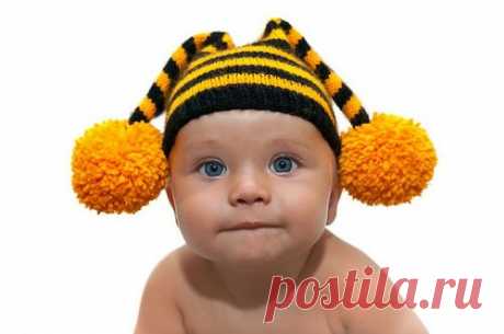 Полосатая шапочка для малышей - описание, схемы+фото