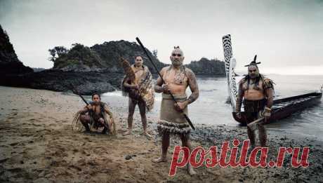 Новозеландский народ Маори (11 фото) Длинную и интригующую историю о настоящем коренном народе Маори можно проследить до 13-го века, их мифическая родина Хоэйки, Восточная Полинезия.