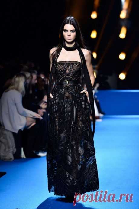 Показ Elie Saab, Christian Dior и модель Кендалл Дженнер (Kendall Jenner) на неделе моды в Париже 2016