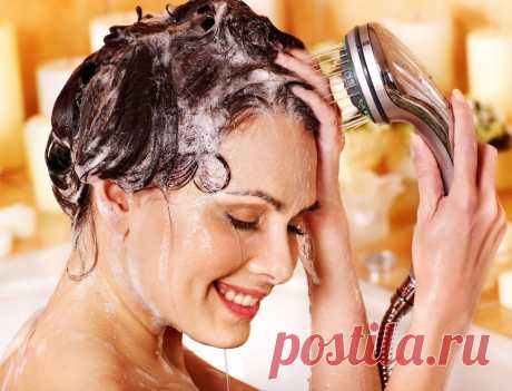 Ошибки при мытье головы, которые портят ваши волосы