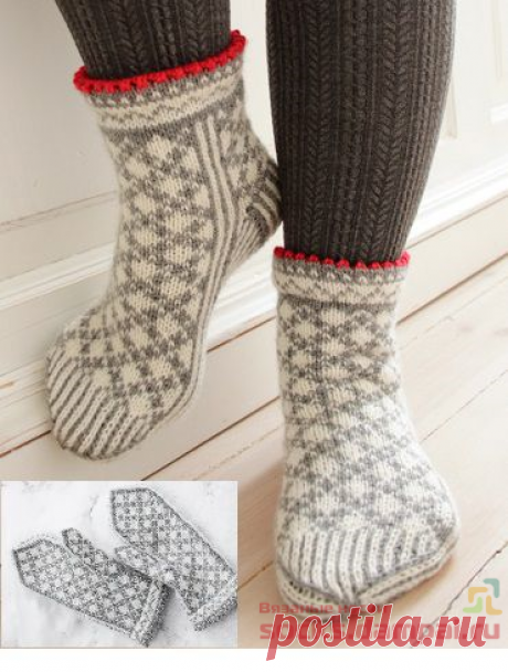 Вязаные носки и варежки «Tip Toe Santa»