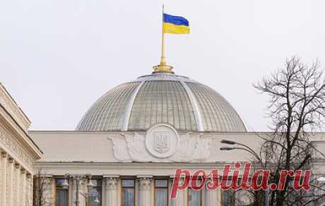 В дело о гибели помощника главкома ВСУ добавили еще одну статью. Речь идет о подозрении в похищении и присвоении оружия и других боевых предметов в условиях военного положения