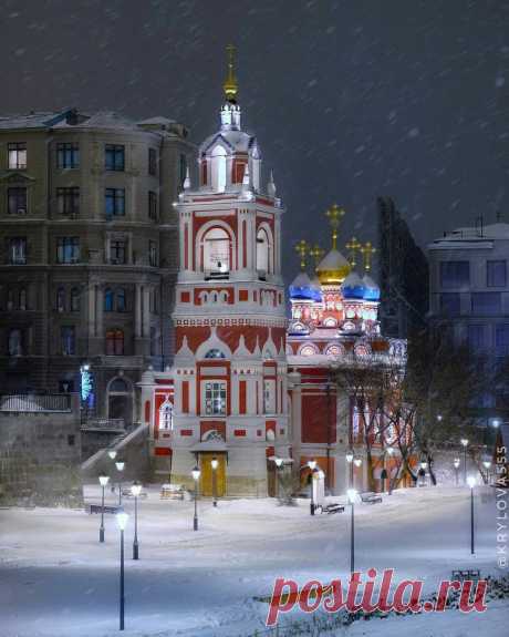 Церковь Георгия Победоносца на Псковской горе. Москва.
📷 krylova555