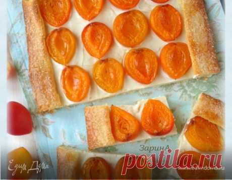 Пирог с абрикосами на творожном тесте. Ингредиенты: абрикосы, сыр плавленый, сахар | Официальный сайт кулинарных рецептов Юлии Высоцкой