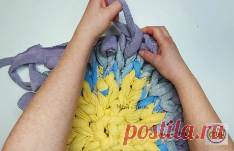 «Коврик за час»: как быстро сделать коврик из старых вещей своими руками Переработка старых вещей