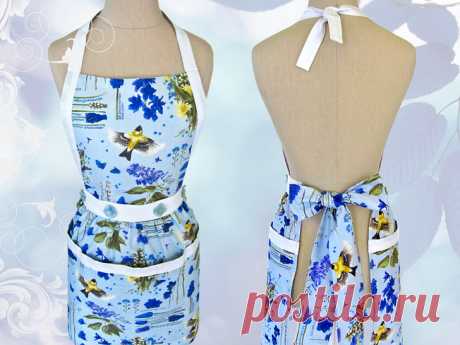 Button Top Apron in Spring Florals | Sew4Home