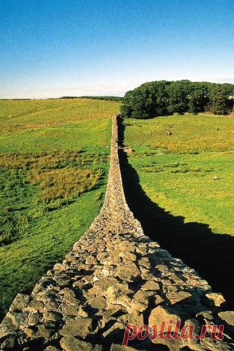 Hadrian's Wall, England: a defensive fortification in Roman Britain. Built 122 AD, the first of two fortifications, the second being Antonine Wall. It is opn national cycle route 72, a UNESCO world Heritage site (1987). Most popular tourist site in N. Eng, most important monument built by Romans in Britain.