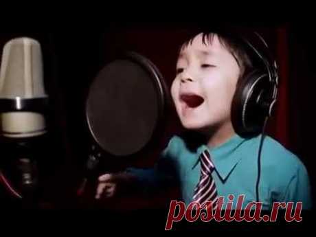 4-летний мальчик исполняет бессмертный хит Уитни Хьюстон «I Will Always Love You» – Фитнес для мозга