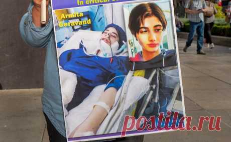 В Иране умерла 17-летняя девушка, задержанная за отсутствие хиджаба. В больнице Ирана после 28-дневной комы умерла 17-летняя Армита Гераванд, в начале октября ее задержали за отсутствие хиджаба в метро Тегерана.