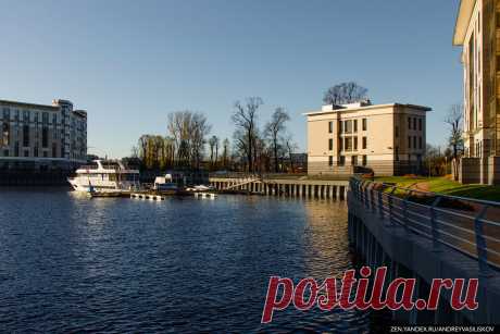 В центре Петербурга нашёл секретную набережную, про которую мало кто знает. Её построили для элитного ЖК, но проход открыт | Путешествия и всего по чуть-чуть | Яндекс Дзен