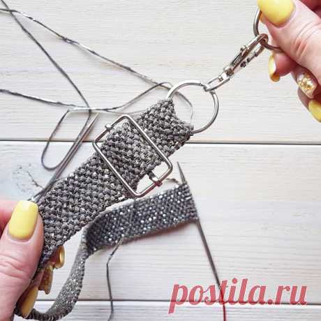 Льняной узор
belka_handmade

Прелесть этого узора в том, что с лицевой стороны он выглядит, как тканое полотно. 
Он практически не растяжим, и это его свойство можно использовать в вязании ремешков, поясов и прочих деталей, в которых нужна стабильность полотна. 
. 
Вязать очень просто! 
На четном количестве петель: 
1-й ряд: * 1 лиц., 1 снять как изнаночную с нитью ПЕРЕД работой, повторять от * 
2-й ряд: * 1 изн., 1 снять как изнаночную с нитью ЗА работой, повторять от * 
...