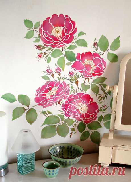 Cottage Rose Stencil - Henny Donovan Motif Beautiful full-blown cottage roses
Large botanical flower stencil
2 sheet stencil
The soft blousy, full blown Cottage Rose Stencil is a classic flower design, perfect for traditional and modern decorating schemes.

This beautiful, timeless rose stencil, inspired by classic English roses found in cottage gardens, can be used to add beautiful decorative flourishes to walls, furniture, curtains, cushions and to add designer style to ...