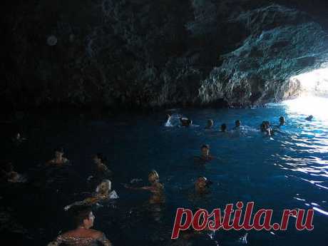 (3) This is Montenegro
Time for swimming
Some who have a heightened sense of the artistic describe swimming in the cave as &quot;descent into the blue&quot; because of the amazing combination of blue sea and the various shade of blue on the walls of the cave caused by the refraction of light.