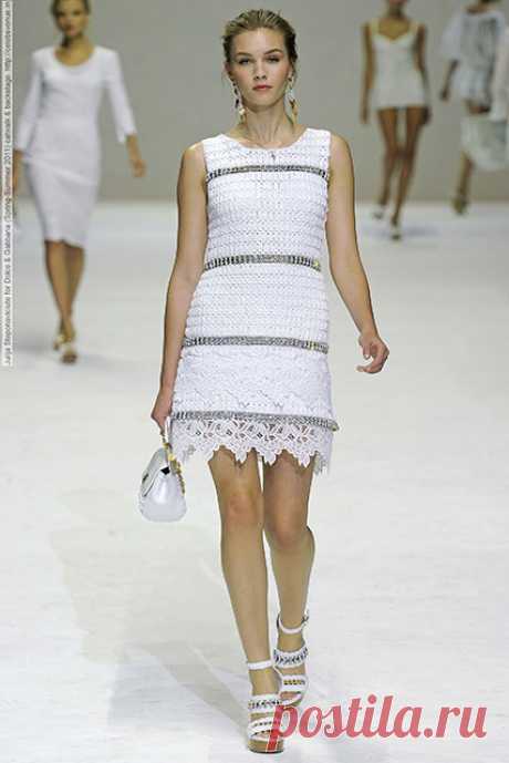 Платье с подиума от Dolce&Gabbana крючком – схема вязания с мастер-классом на видео — Пошивчик одежды