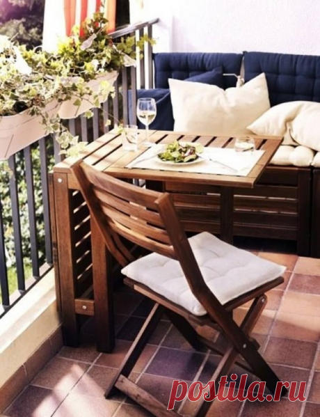 Выбор и размещение столика на балконе | Роскошь и уют
