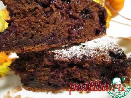 Шоколадный пирог с чёрной смородиной – кулинарный рецепт