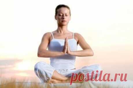 Йога против стресса: 5 упражнений, которые помогут снять усталость