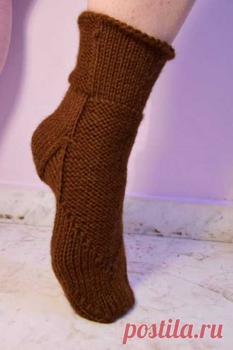 Двухсторонние носки из толстой пряжи "ЧУНИ". Спицами.