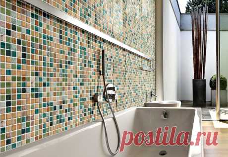 Как герметизировать стык между ванной и стеной: 3 популярных варианта