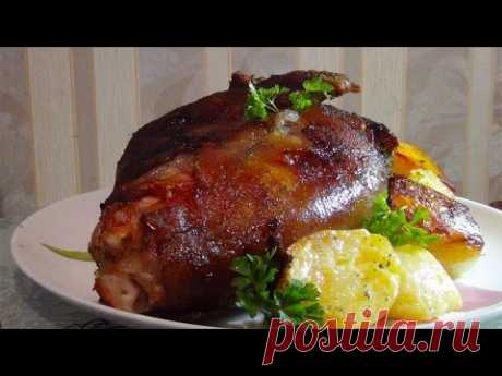 Сочная,вкусная свиная рулька ,запеченная в духовке -Pork knuckle baked in the oven