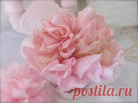 (4097) Beautiful and Easy Singed (Melted) Fabric Flower Tutorial - YouTube