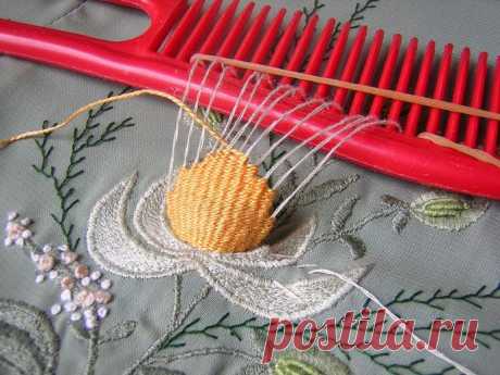 Милые сердцу штучки: Декоративные приемы вышивки: Comb Embroidery (Вышивка на расческе)