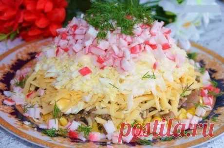 Шустрый повар.: Салат с крабовыми палочками и грибами