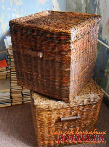 Сам себе волшебник: Плетеный короб для хранения вещей с крышкой и ручками из старых газет