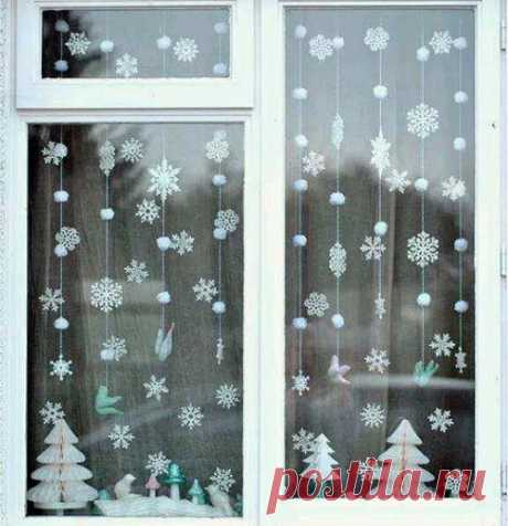 Украшение окна на Новый год - снежинки, вытынанки, рисунки