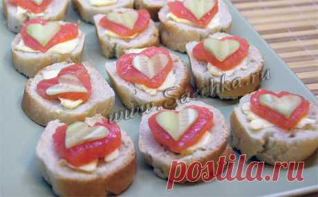Канапе с сердечками - рецепт с фото Бутерброды-канапе с «сердечками» готовились на день Влюбленных - быстрый и необычный завтрак.