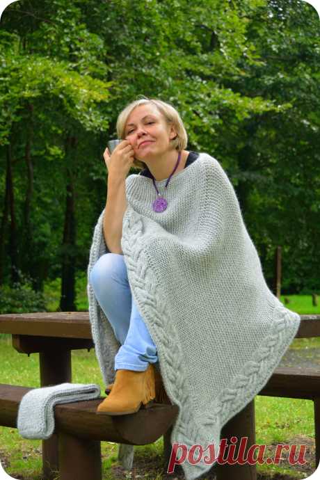 It is probably the most wonderful and needed knit during bad or good weather.