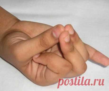 Йога жестов: мудры на каждый день Мудры – особые комбинации пальцев, влияющие на физическое и эмоциональное состояние. 