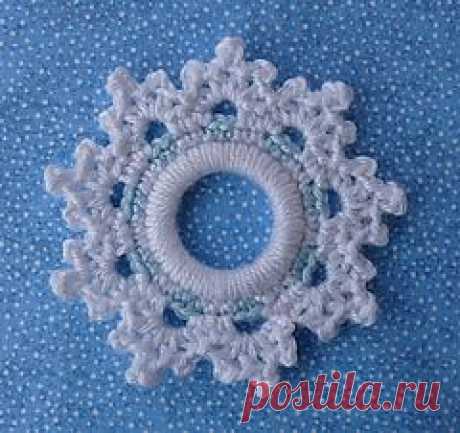 Ravelry: Peppermint Snowflake Ring Ornament pattern by Doni Speigle