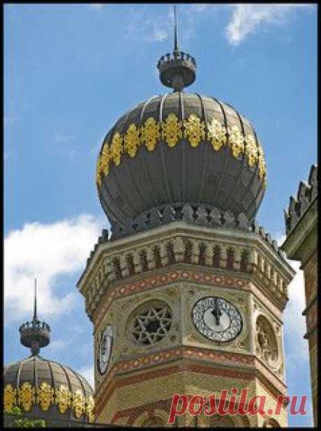 Great Synagogue Budapest built between 1854-9 | Flickr - Photo Sharing!