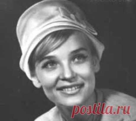 Сегодня 15 мая в 1940 году родился(ась) Светлана Светличная