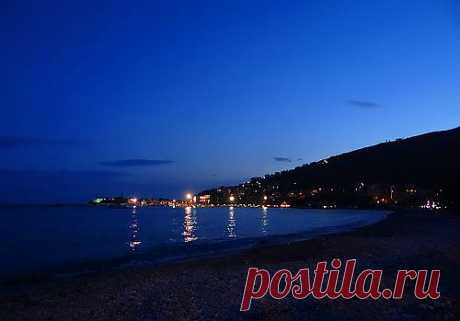 Budva by night