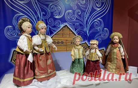 В Архангельске представили персонажей сказок на выставке кукол &quot;Такие разные и прекрасные&quot;. В экспозиции показаны работы 17 мастеров