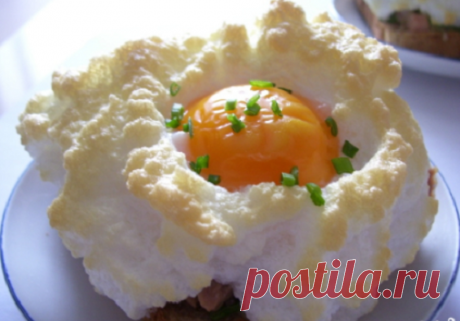 Рецепт красивого завтрака- яичница «Солнце в облаках»