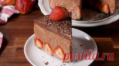 Best Strawberry Chocolate Mousse Cake Recipe - How to Make Strawberry Chocolate Mousse Cake