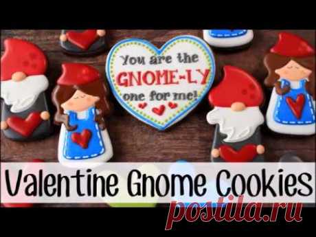 How to make decorated GNOME cookies for Valentine's Day